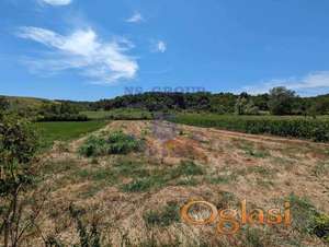 Prodaje se plac Čortanovci