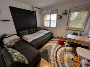 GRBAVICA - MIŠE DIMITRIJEVIĆA - UKNJIŽEN NAMEŠTEN JEDNOSOBAN SA TERASOM - BRZO DOSTUPAN - RETKO U PONUDI!!!