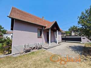 Na Prodaju Kompletno Renovirana Kuća Sa Dva Apartmana U Vrdniku