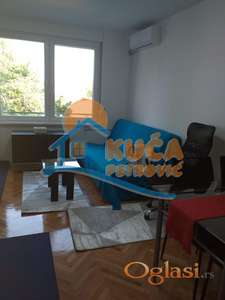 Izdaje se odličan stan na Bulevaru Nemanjića, 32m2