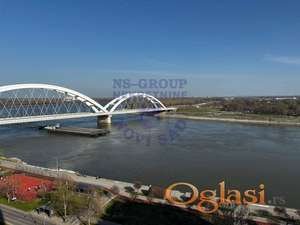 Odličan troiposoban stan na Keju.