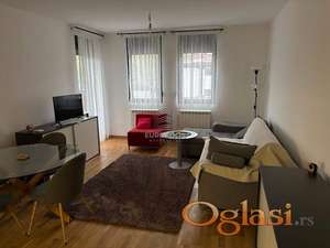 Farmaceutski fakultet uknjižen 44m2 sa parking mestom ID#9039