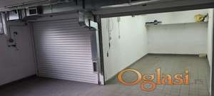 GARAZA U LASLA GALA, BULEVAR OSLOBODJENJA - GRBAVICA