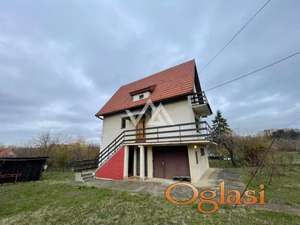 Na prodaju dvospratna kuća, Srednji Prnjavor