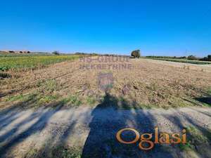 Odličan građevinski plac, uknjižen 1/1