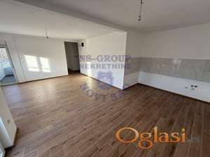 Sestosoban stan u Veterniku!