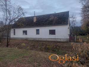 Prodajem kucu u Nakovu