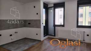 NOV, PRAZAN JEDNOIPOSOBAN STAN U NOVOJ ZGRADI NA TELEPU