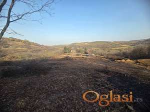 Na prodaju lep komad zemlje u Ledincima