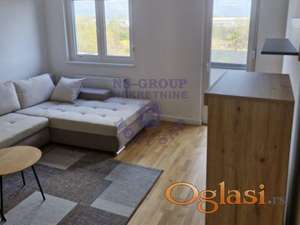 Dvosoban stan, na Petrovaradinu.