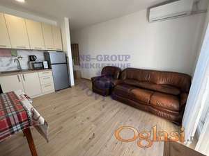 Dvosoban stan na Adicama