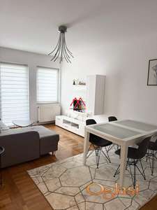 Dvosoban stan - 50m2 - Bulevar cara Lazara
