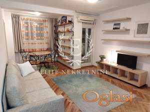 Izdavanje stanova Dedinje/Jednoiposoban namesten stan,parking