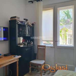 Dorćol, kod I Beogradske gimnazije