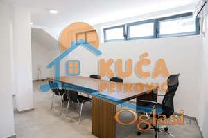 Odličan lokal u centru, 58m2