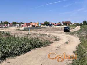 Dunav/Bicikli-Pešacka Staza Građevinski plac Produžetak Đure Đakovića, Futog - 624m2