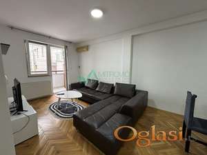 Namešten stan sa terasom na Grbavici – 42m²