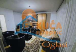 Izdaje se odličan trosoban stan u Duvaništu, 100m2
