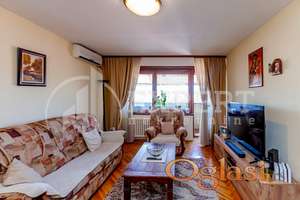 Stan na bulevaru Nemanjića, 2.5, 62 m2