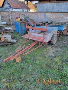 Prikolica za Goldoni