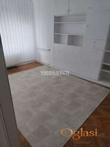 Topličin venac, tri kancelarije