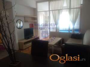 Namešten dvoiposoban stan od 57m² u blizini Železničke stanice