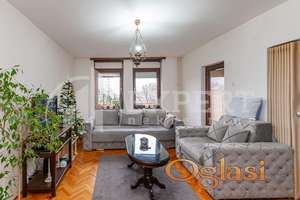 Troiposobni stan 71m2 na Bulevaru Nemanjića