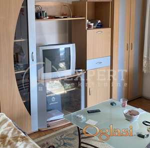 Izdaje se stan na Paliluli!