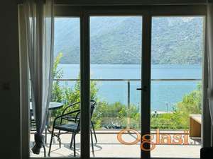 1.red - jednosoban stan u Boki Kotorskoj, Risan