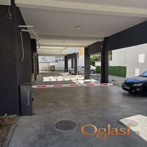 Izdaje se parking mesto u blizini Doma Zdravlja, 11m2!