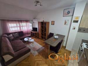 Novi Sad - Grbavica - Tolstojeva - jednoiposoban stan - odmah useljivo - 400 eura