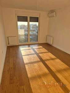 Garsonjera na Telepu, Novi Sad, 28 m², 3. sprat