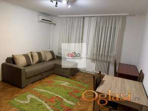 NAMEŠTEN JEDNOSOBAN STAN 300 EURA