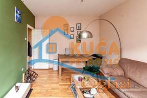 Dvosobni stan 50m2, u strogom Centru