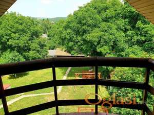 Odlična ponuda - dve kuće u blizini centra Vrdnika