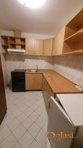 NOVI SAD, GRBAVICA, DVOSOBAN STAN SA  OPREMLJENOM KUHINJOM, ODMAH USELJIVO -NIJE ZA STRANCE- PET FIENDLY-260 E