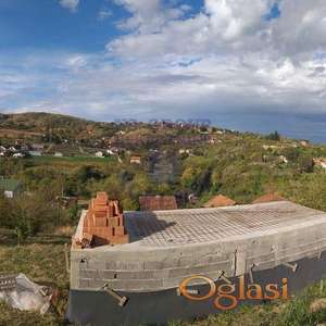 Odličan plac u Rakovcu