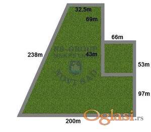 Odličan plac na izlazu iz Apatina.