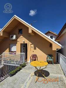 Izdavanje stan Zvezdara – 80 m², 1. sprat kuće, grejanje uključeno, odlična lokacija