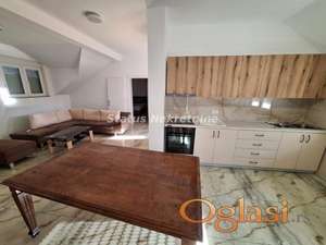 NOV NAMEŠTEN NEUSELJAVAN TROSOBAN STAN 70M2 PETROVARADIN, BLIZU CENTRA, 500EU