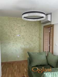 Izdajem dvoiposoban stan