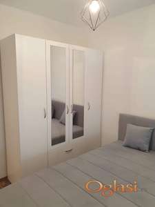 Jednoiposoban stan na Detelinari