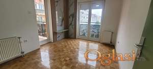Odličan, renoviran stan na Novoj Detelinari-sniženo