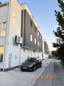 Trosoban stan 60m2 cena 145.000,00 eura