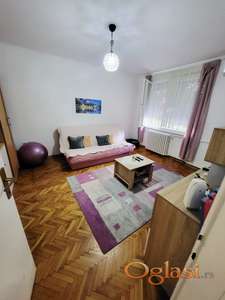 Jednosoban stan na mirnoj lokaciji sa puno zelenila