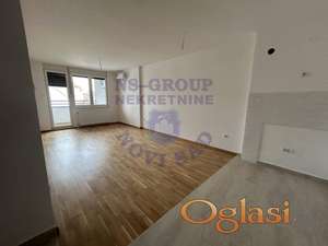 Trosoban stan  od 70m2 na Telepu!