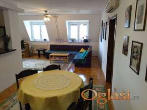 Kompletno namešten stan na Bulevaru Patrijarha Pavla, dva mokra čvora