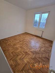 DVOSOBAN STAN, MOŽE NA KREDITA ZA MALDE, MOŽE BITI I DVOIPOSOBAN, FUTOŠKI PUT KOD SATELITSKE PIJACE