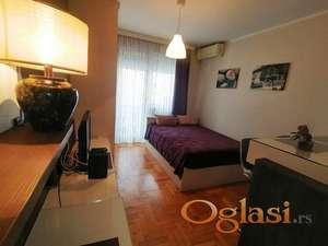 MODERNA GARSONJERA, USELJIVA