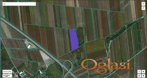 Zemlja uz autoput Novi Sad Beograd